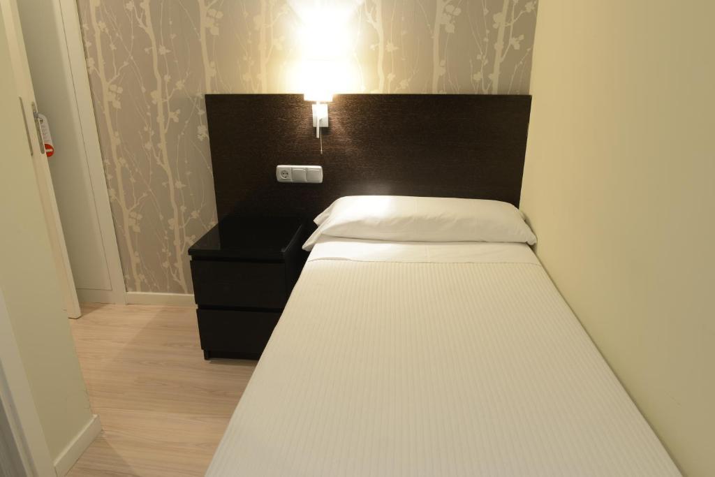 Pension Altair Сан-Себастьян Номер фото